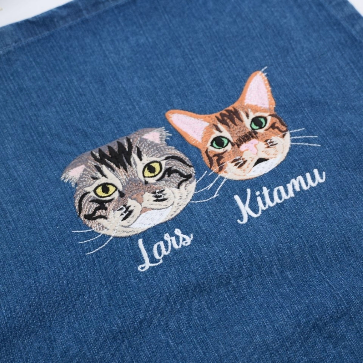 Custom Cat Embroidered Aprons - Personalized Pet Portrait Kitchen Apparel - Perfect Cat Lover Gift