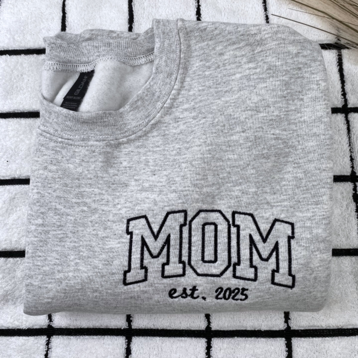 Custom Dad Hoodies - Multiple Kids Names Embroidered Sweatshirts - Perfect Father's Day Gift