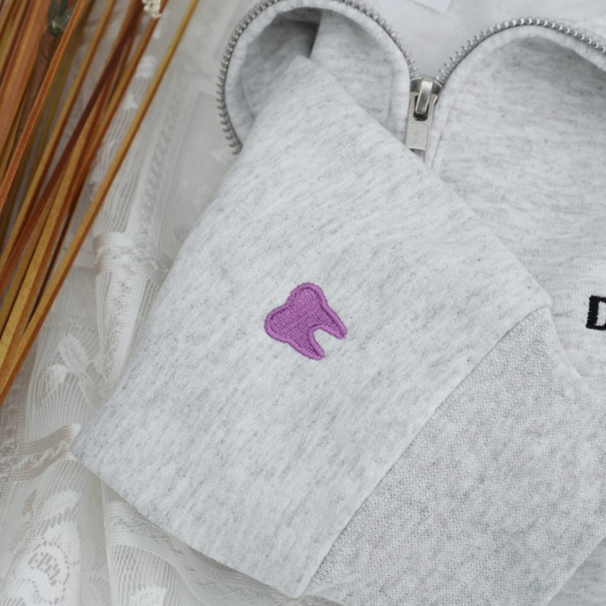 Sweats à capuche assortis brodés personnalisés avec ange et chat démon pour couples