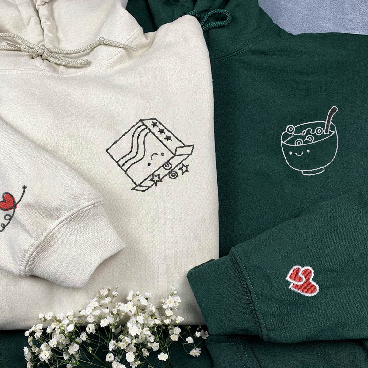 Individuell bestickte Frühstückszeit-Kapuzenpullover für Paare