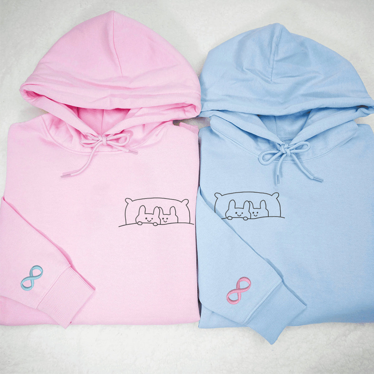 Sweats à capuche assortis personnalisés avec motif lapin brodé pour couples