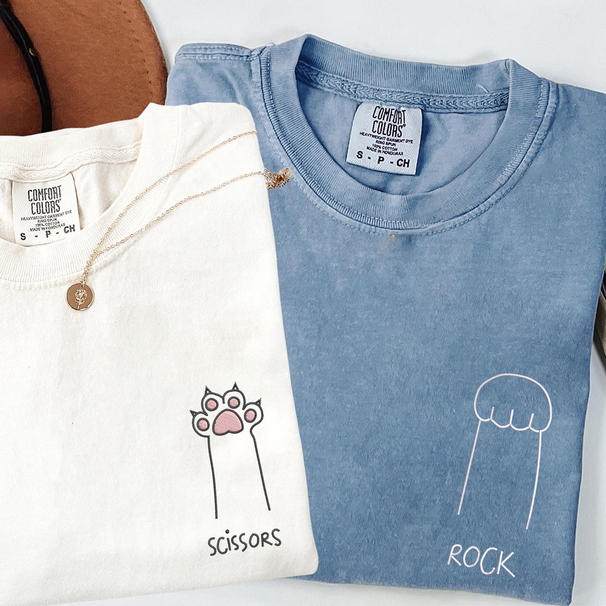 T-shirts assortis brodés personnalisés avec motif de patte de chat, pierre, papier, ciseaux, pour couples