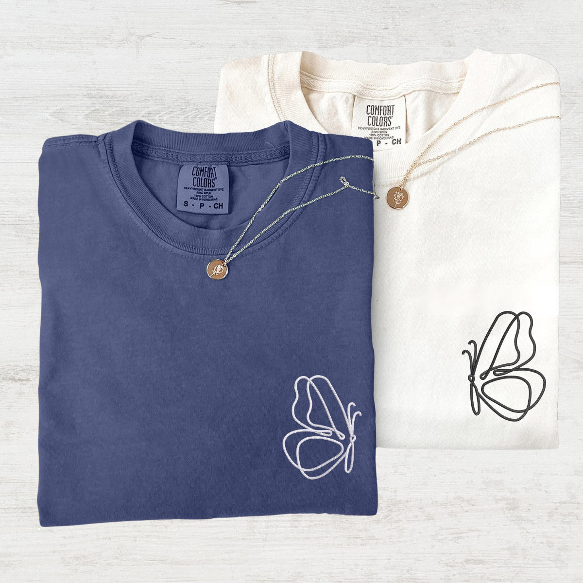 T-shirts assortis personnalisés avec papillons mignons brodés pour couples