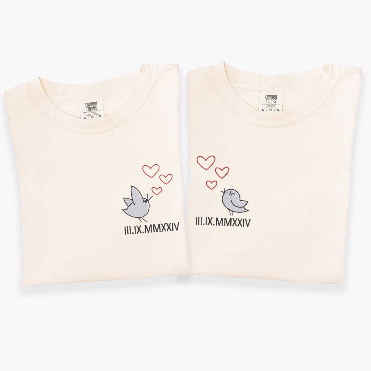 T-shirts personnalisés brodés avec des oiseaux mignons pour couples, avec chiffres romains assortis