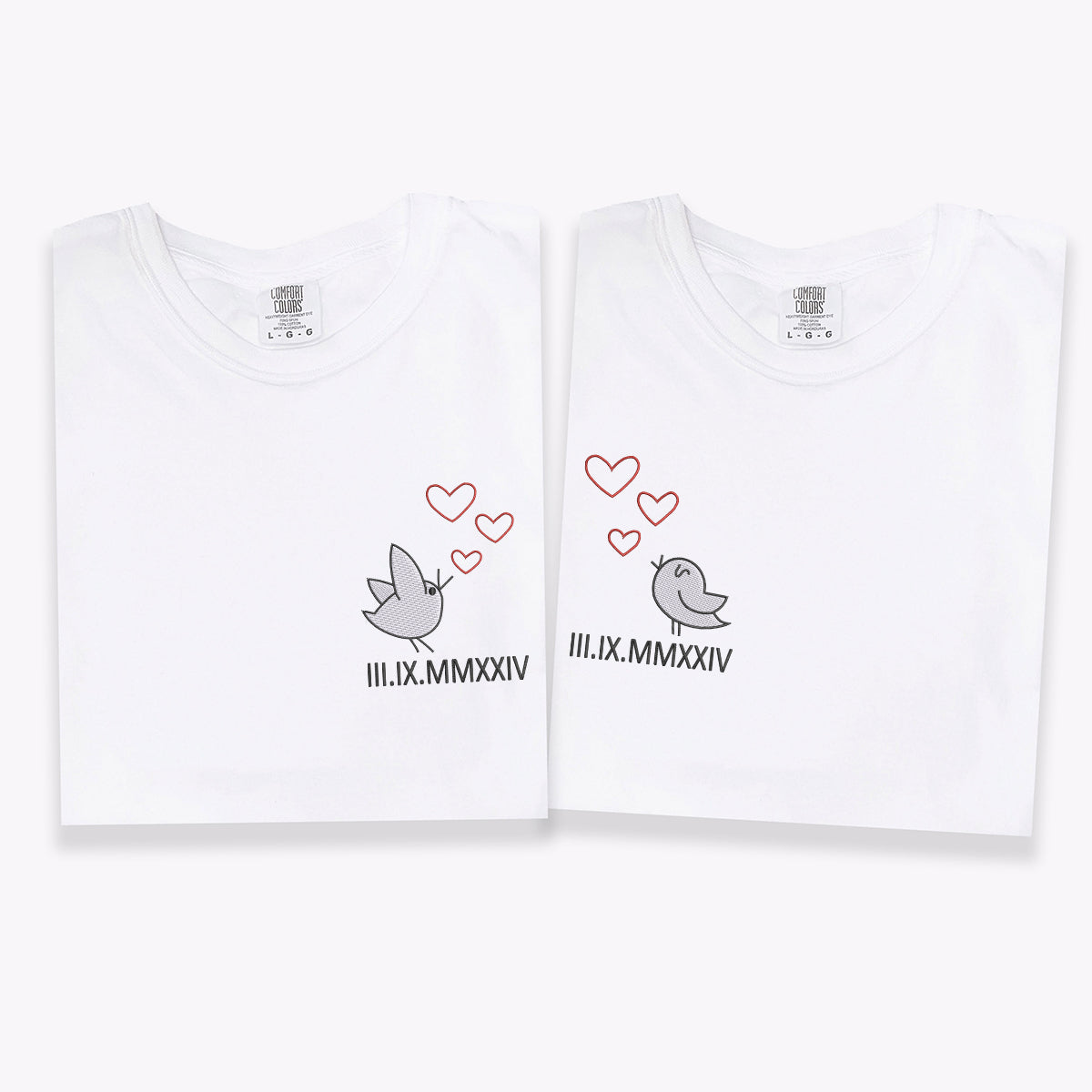 T-shirts personnalisés brodés avec des oiseaux mignons pour couples, avec chiffres romains assortis