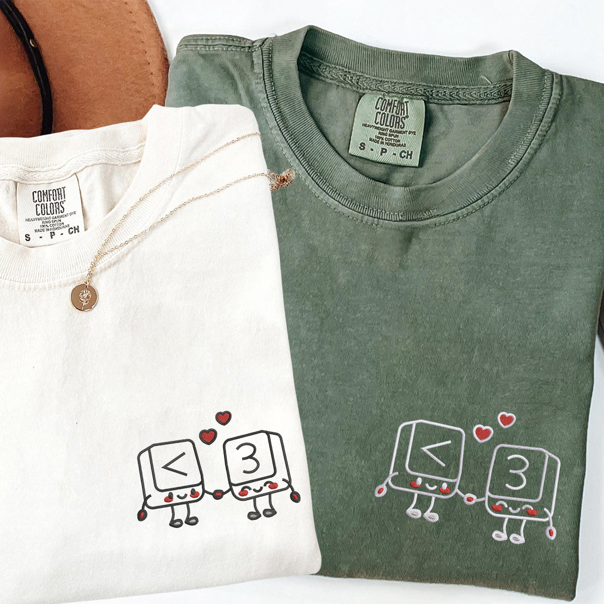 Individuell bestickte Froschkönig und Froschkönigin passende T-Shirts für Paare