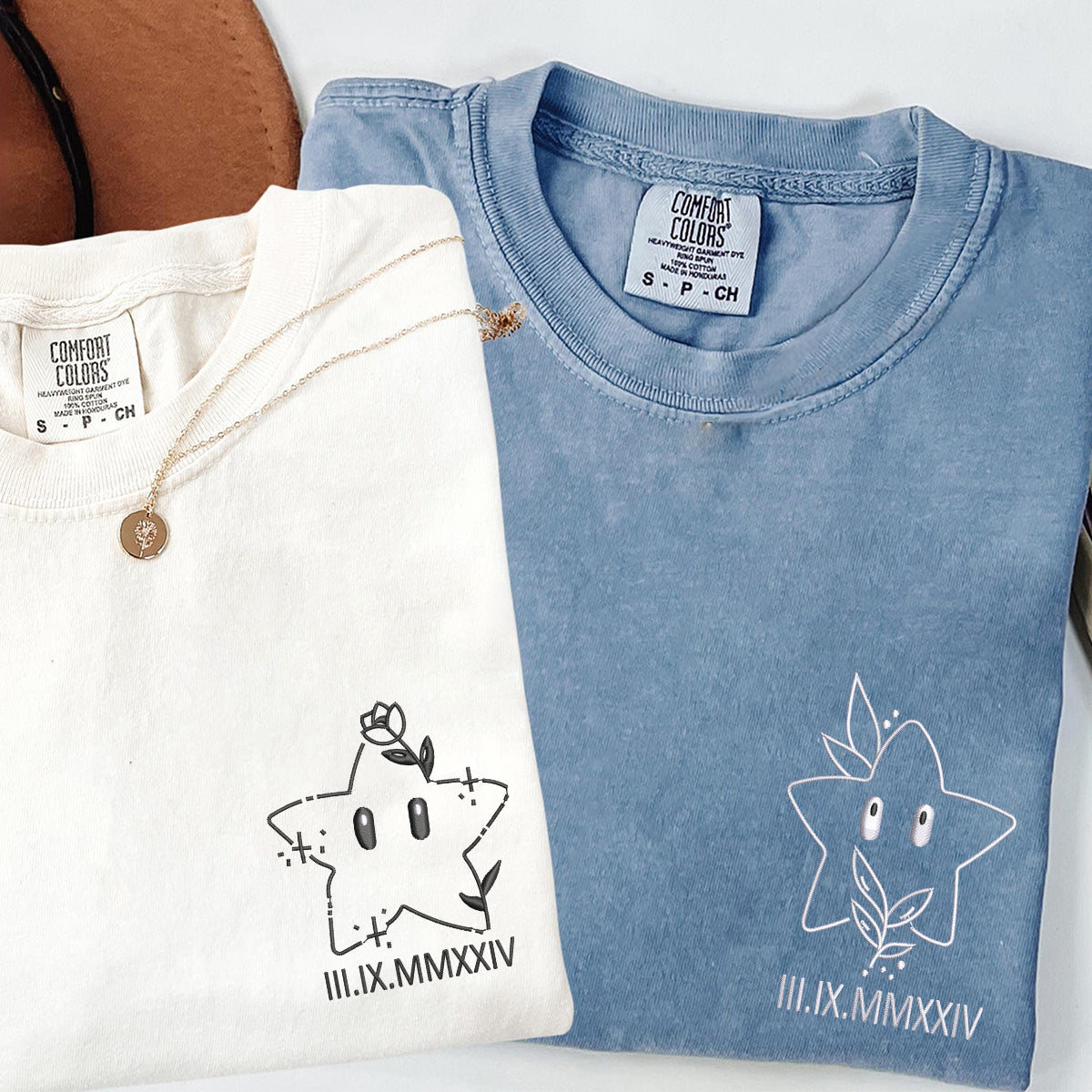T-shirts personnalisés brodés avec des étoiles mignonnes et des chiffres romains pour couples