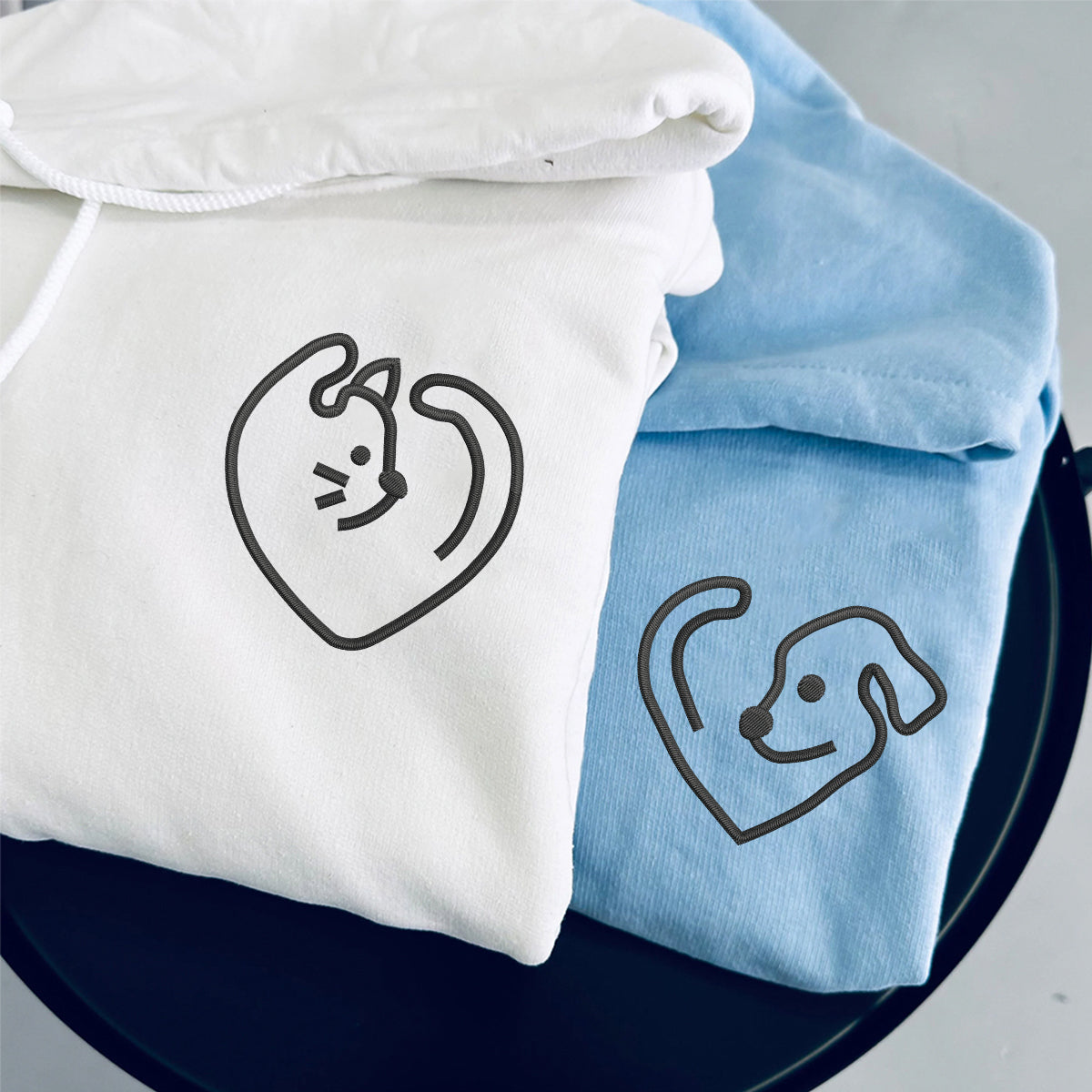 Individuell bestickte Hunde- und Katzenliebe-Kapuzenpullover für Paare