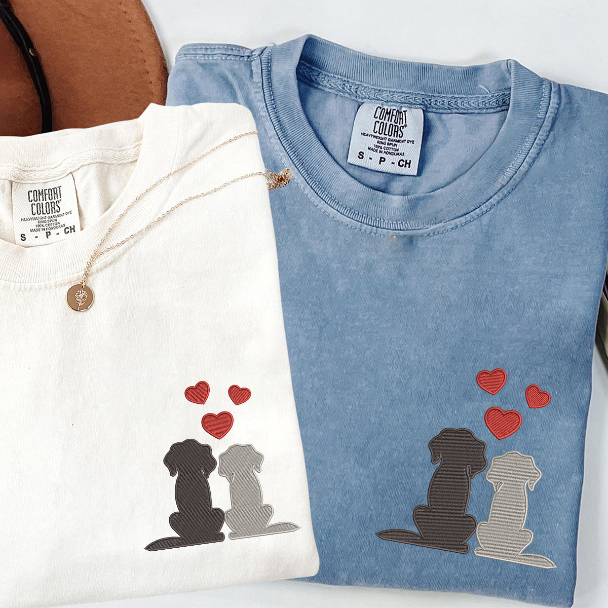 T-shirts assortis brodés personnalisés Roi et Reine des Grenouilles pour couples