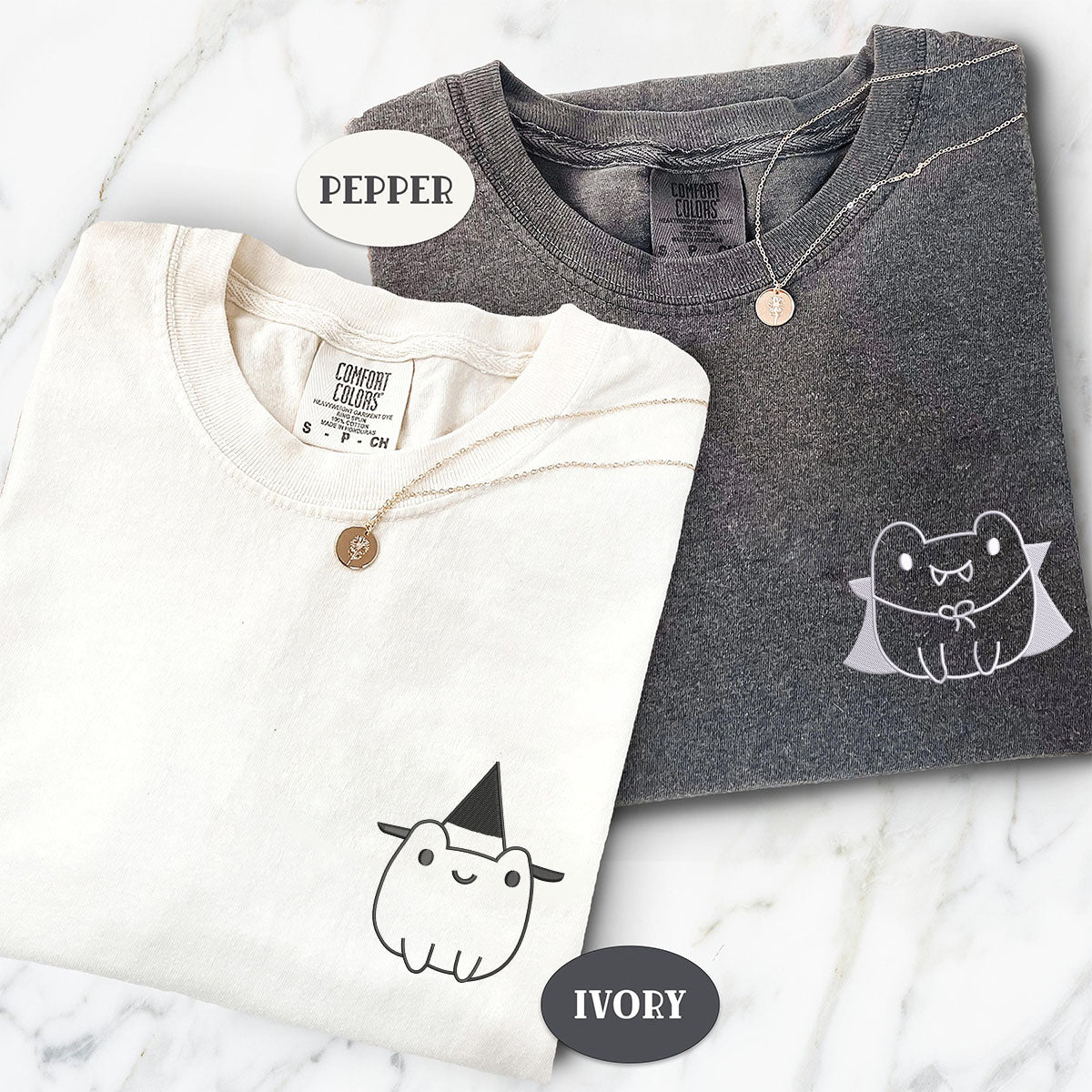 T-shirts assortis d'Halloween personnalisés avec grenouille brodée pour couples