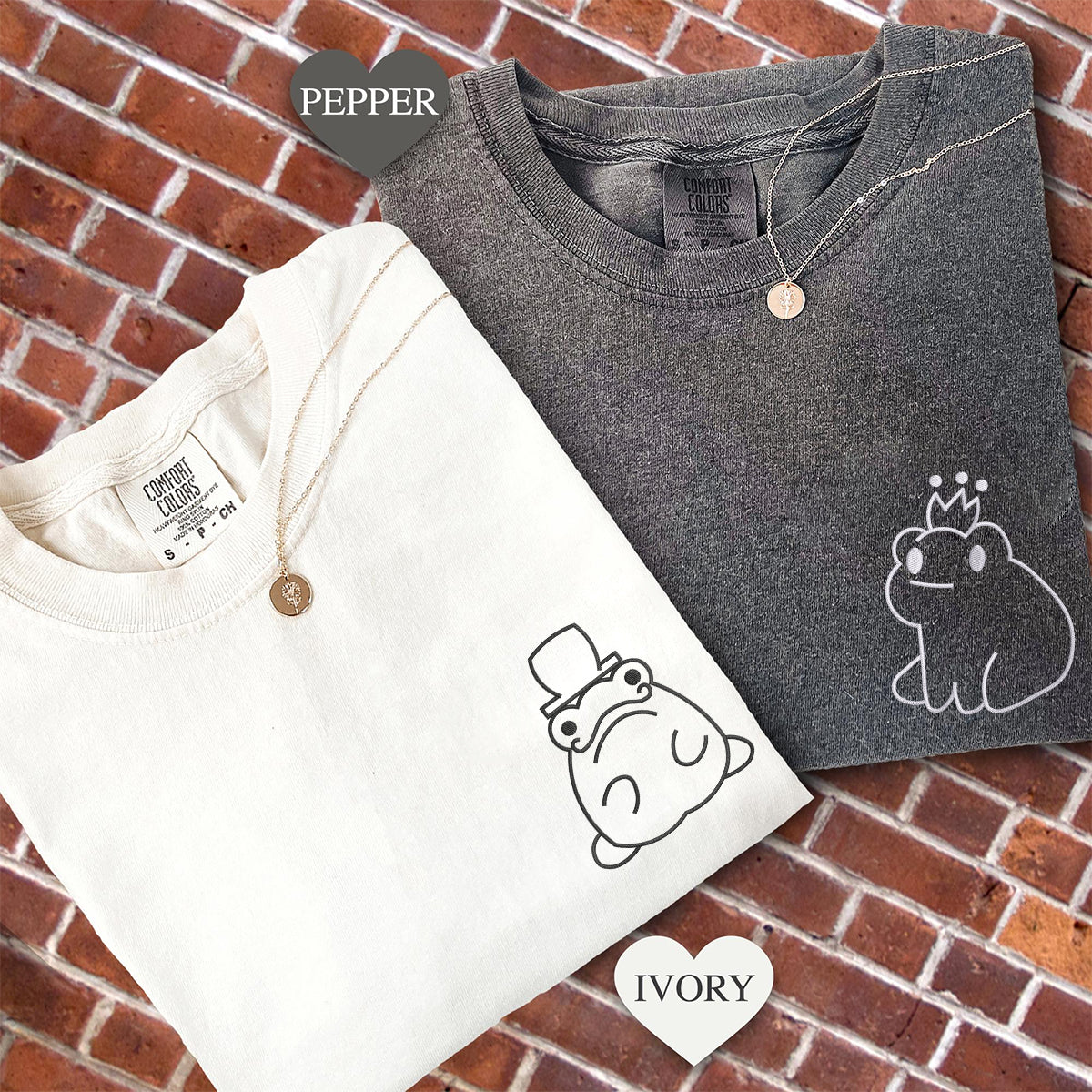 T-shirts assortis brodés personnalisés Roi et Reine des Grenouilles pour couples