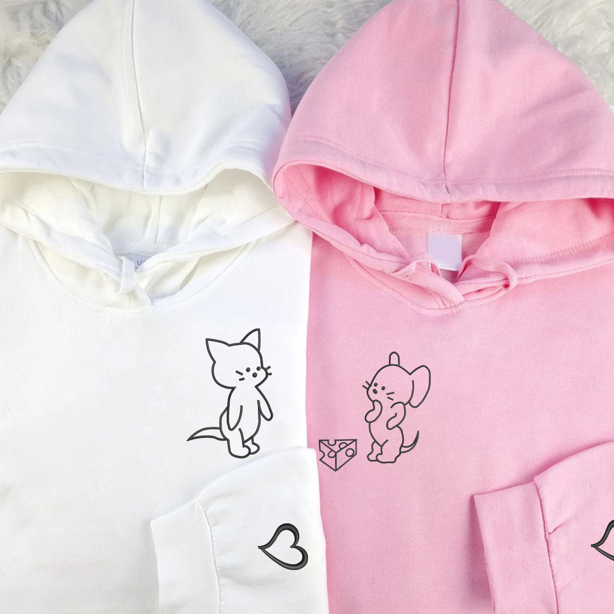 Individuell bestickte lustige passende Kapuzenpullover mit Katze und Maus für Paare