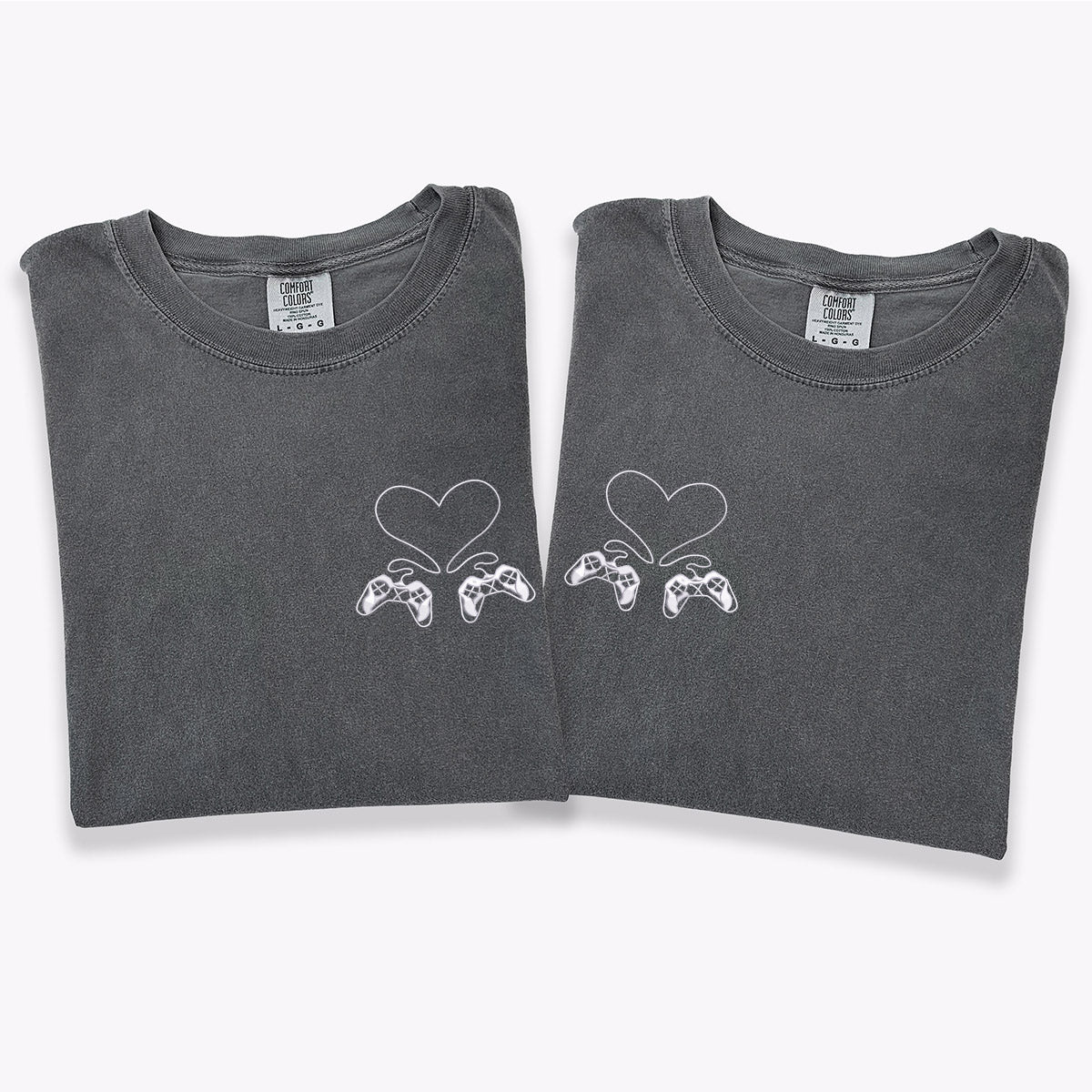 T-shirts assortis personnalisés avec manette de jeu brodée pour couples
