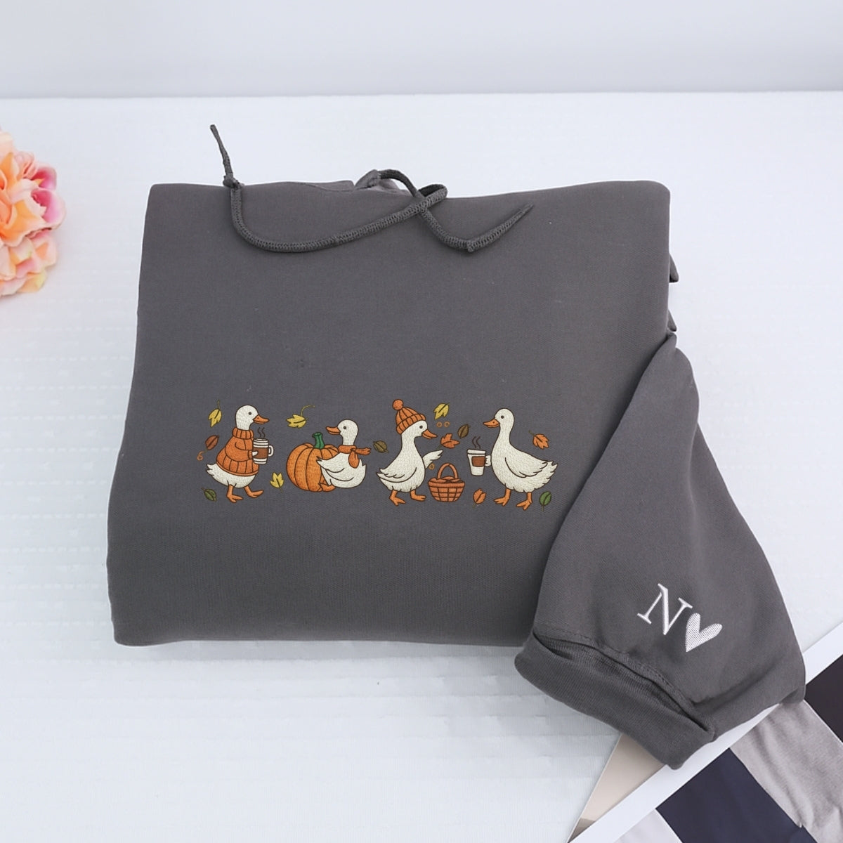 Individuell bestickte Engel- und Dämonenkatze-Kapuzenpullover für Paare