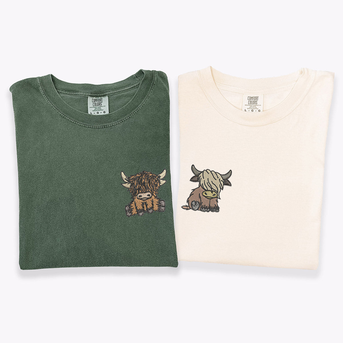 T-shirts assortis personnalisés brodés avec motif vache des Highlands pour couples