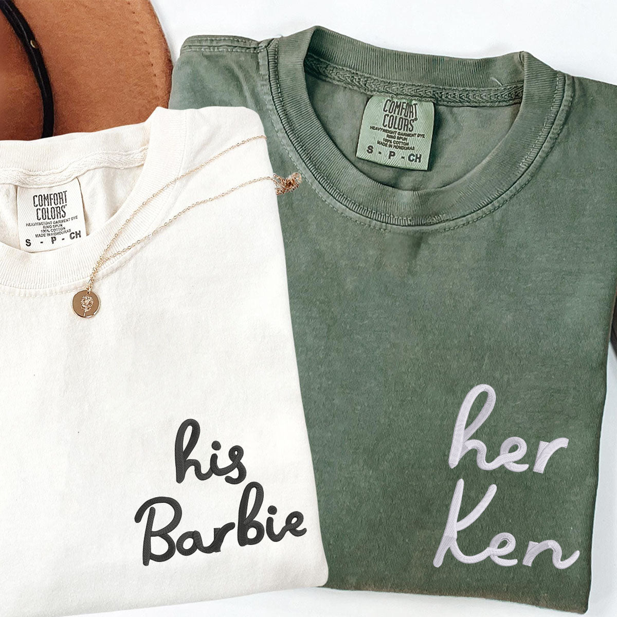 T-shirts assortis brodés personnalisés « His Barbie Her Ken » pour couples