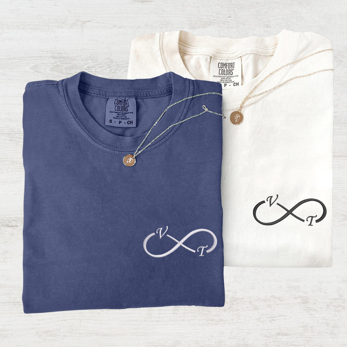T-shirts personnalisés brodés « Je t'aime à l'infini » assortis pour couples