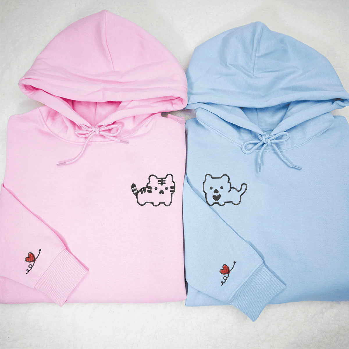 Sweats à capuche assortis et personnalisés avec motif chaton brodé pour couples