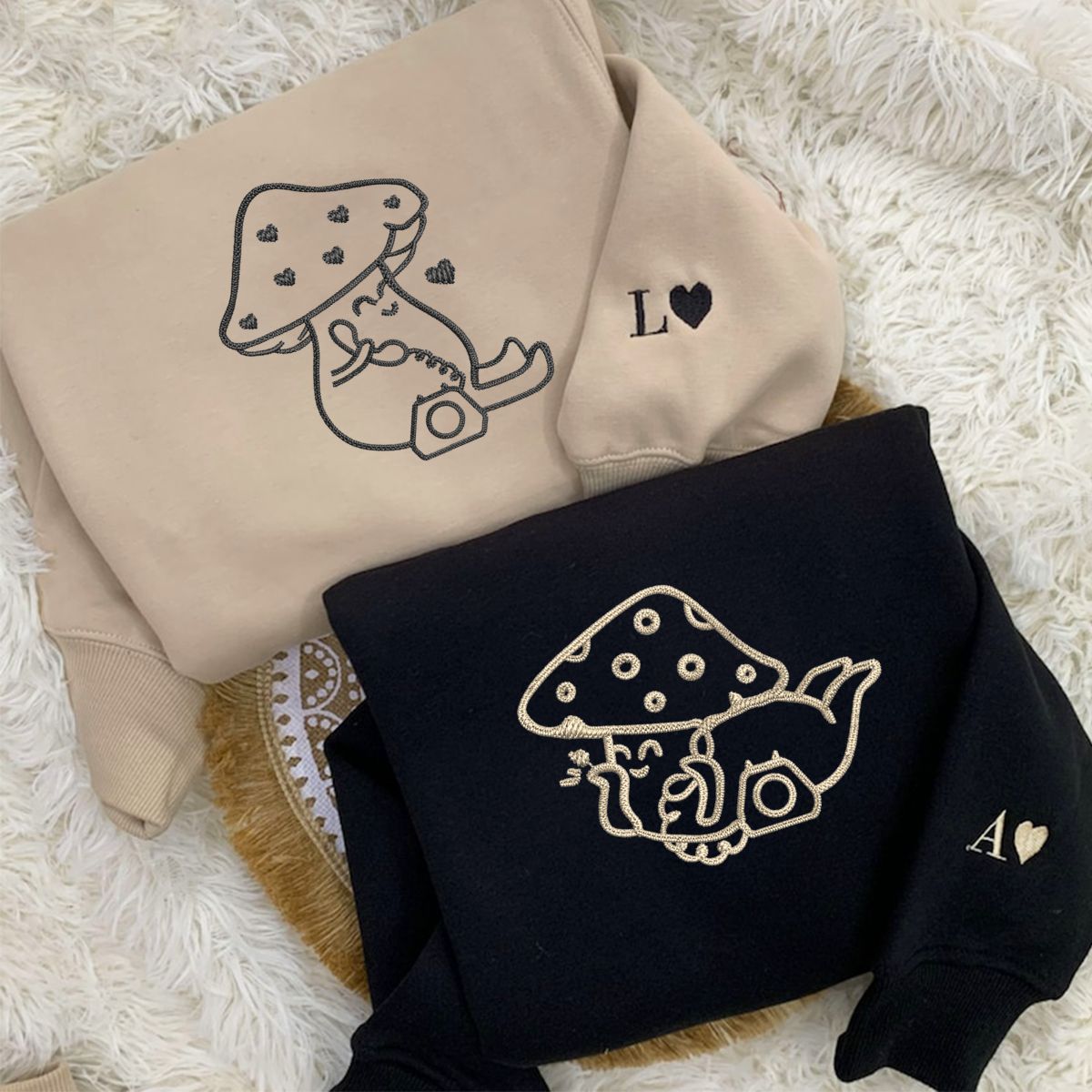 Sweats à capuche assortis brodés personnalisés « Appels de champignons tard dans la nuit » pour couples