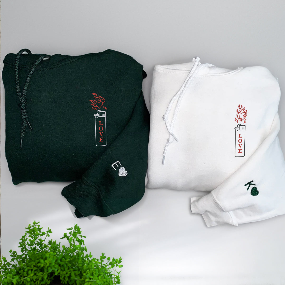 Sweats à capuche assortis brodés personnalisés « Love On Fire » pour couples