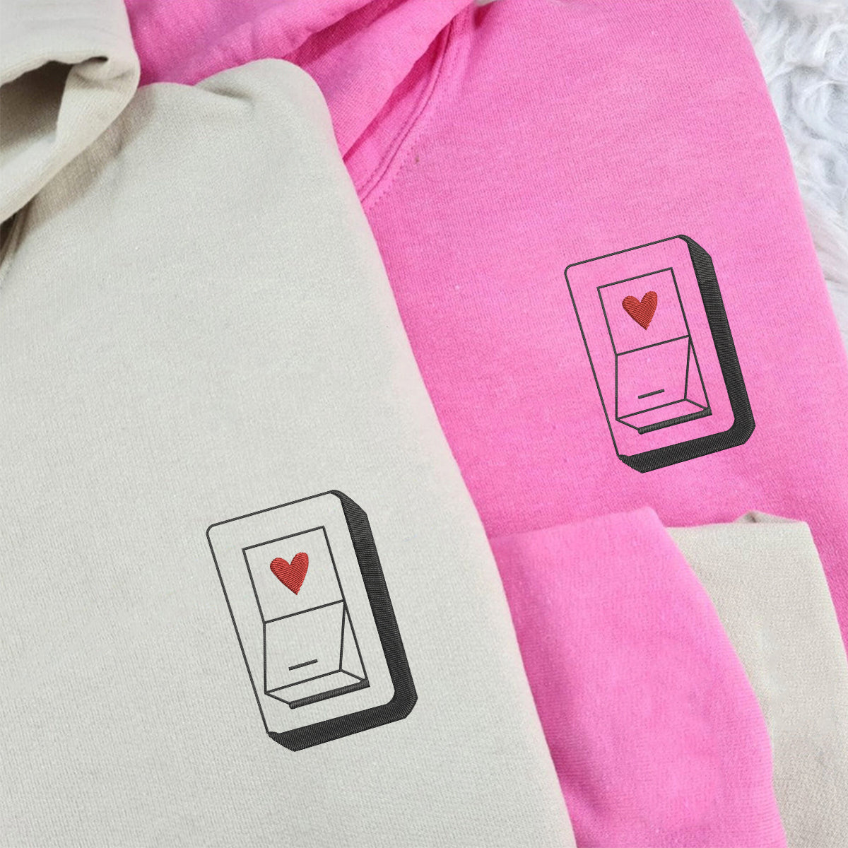 Sweats à capuche assortis brodés personnalisés Love Switch pour couples