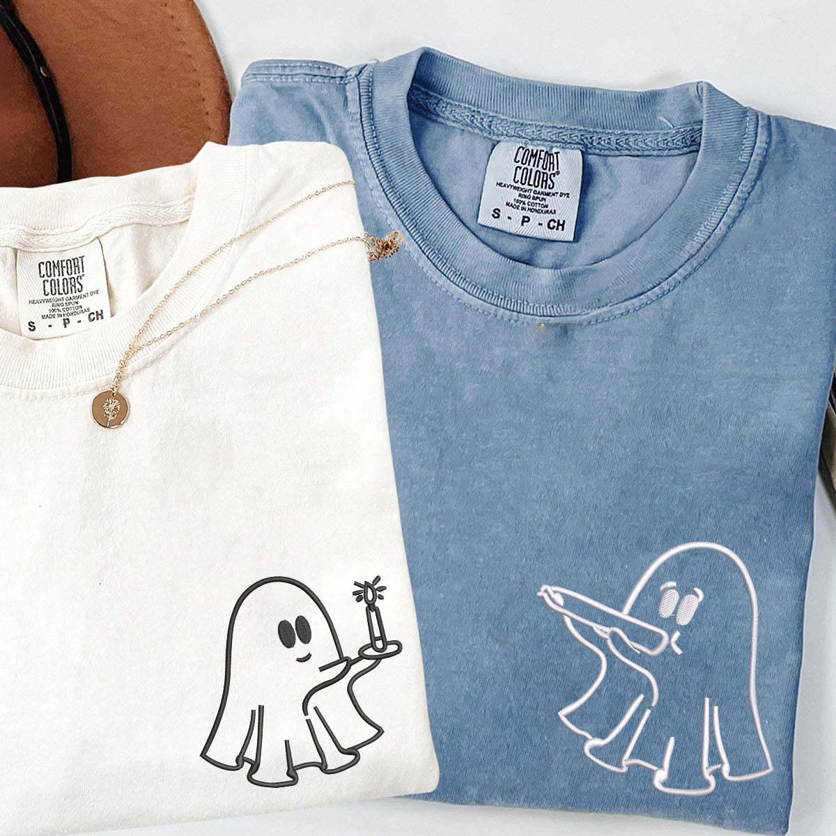 T-shirts personnalisés brodés « Besoin d'un fantôme de stoner léger » assortis pour couples