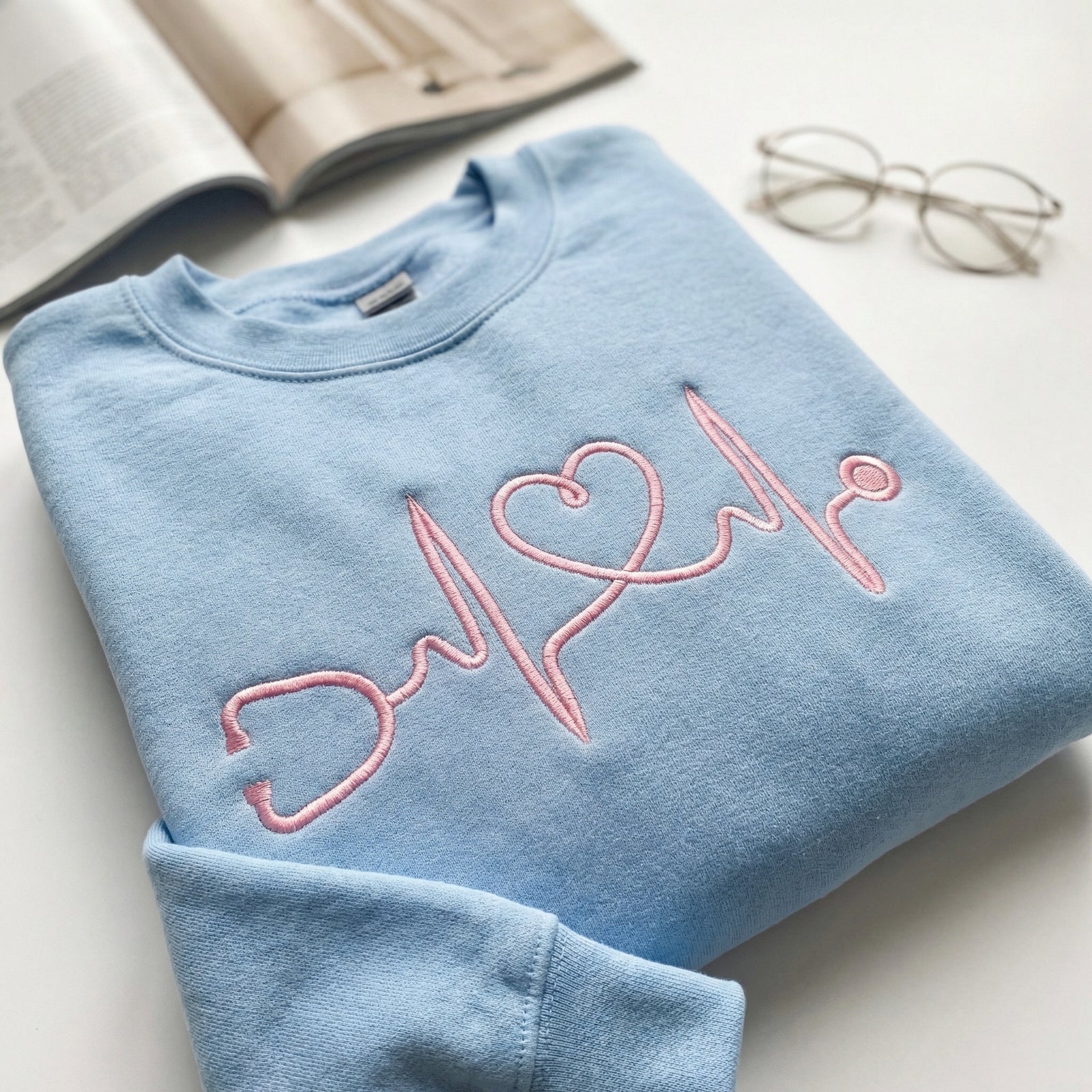 Individuell bestickte Engel- und Dämonenkatze-Kapuzenpullover für Paare