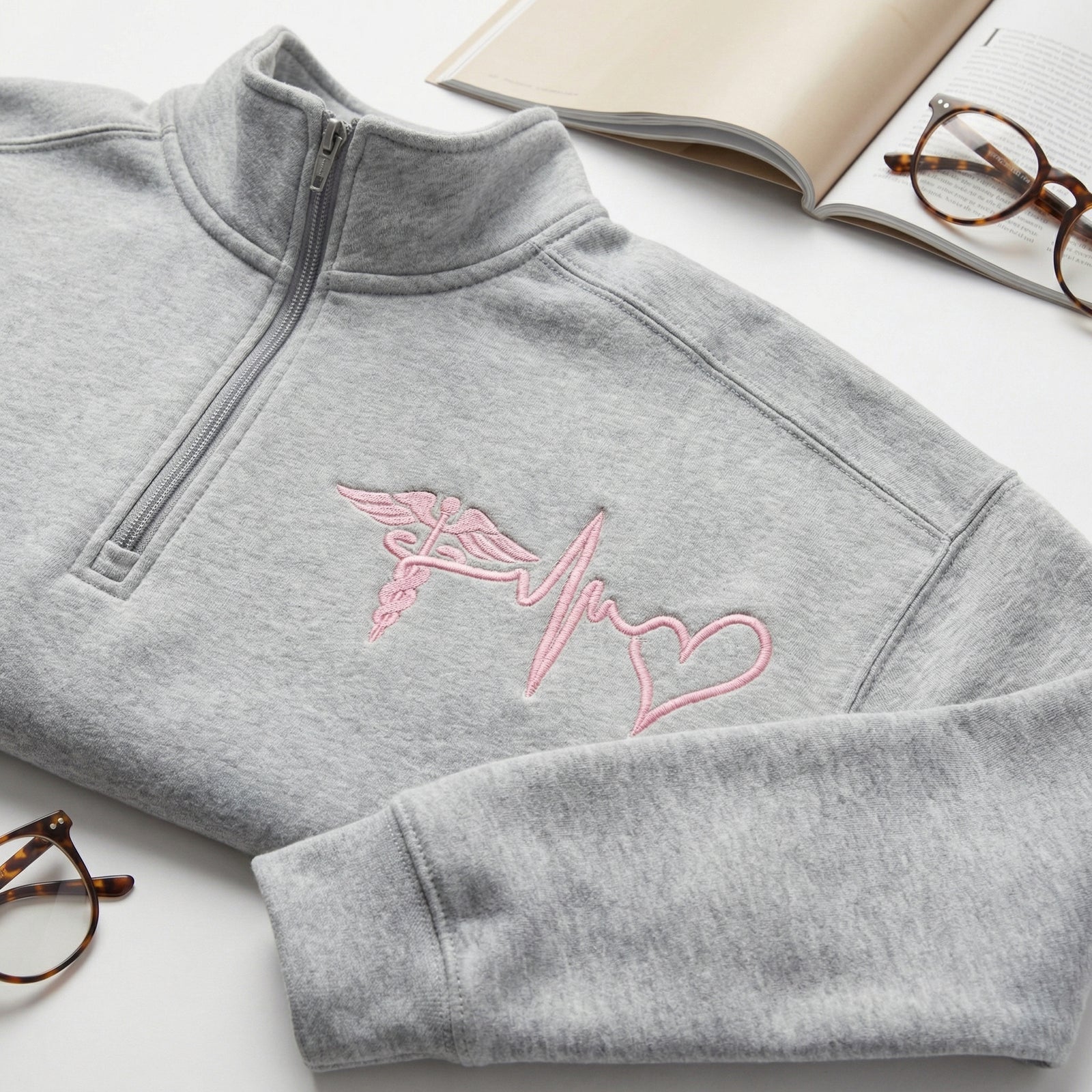 Individuell bestickte Engel- und Dämonenkatze-Kapuzenpullover für Paare