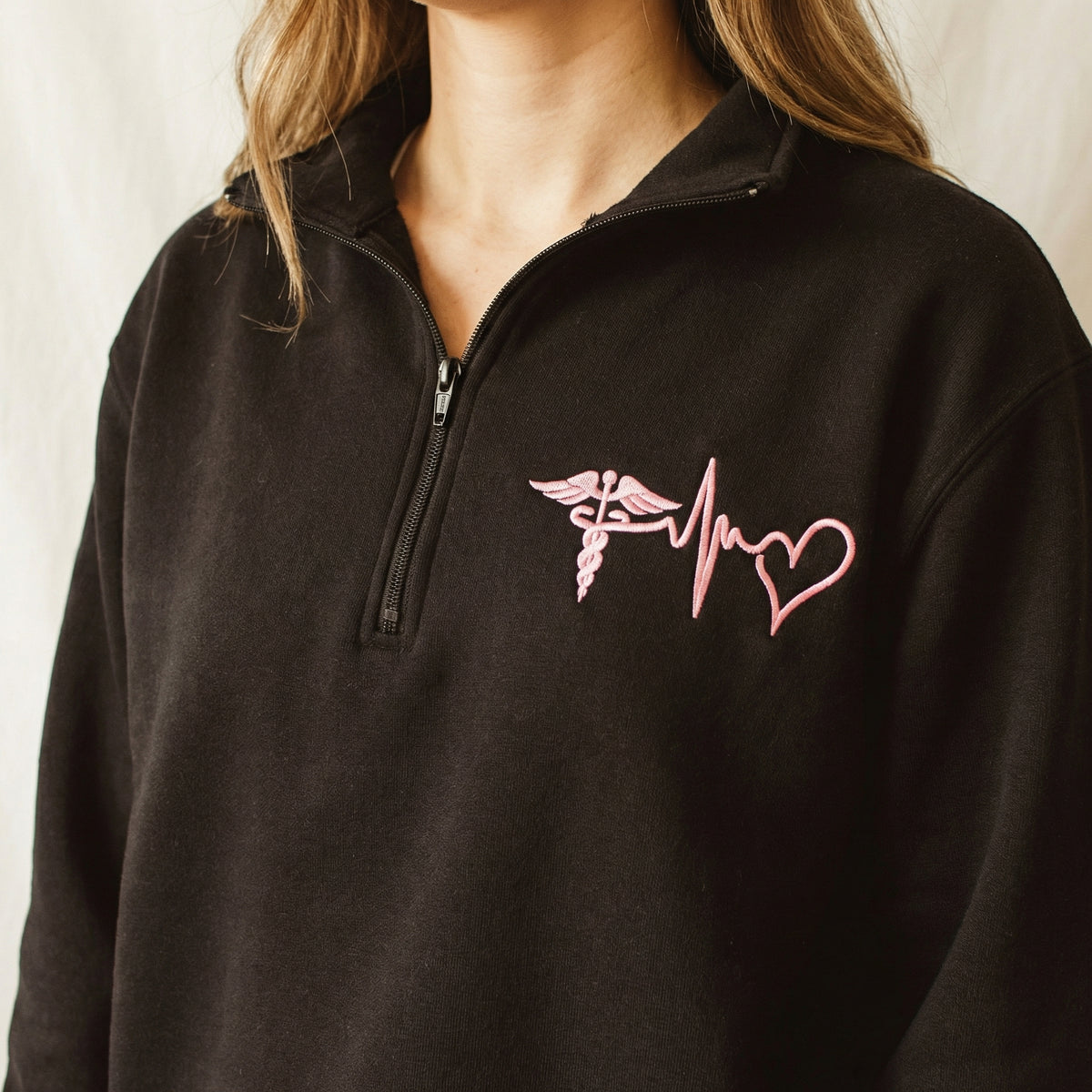 Individuell bestickte Engel- und Dämonenkatze-Kapuzenpullover für Paare