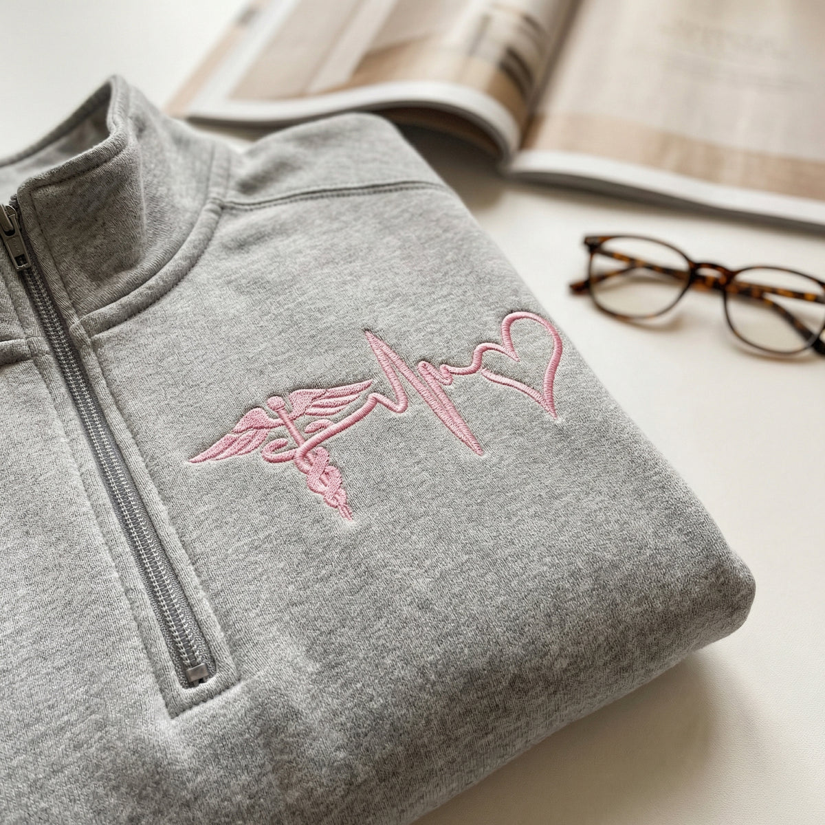 Individuell bestickte Engel- und Dämonenkatze-Kapuzenpullover für Paare