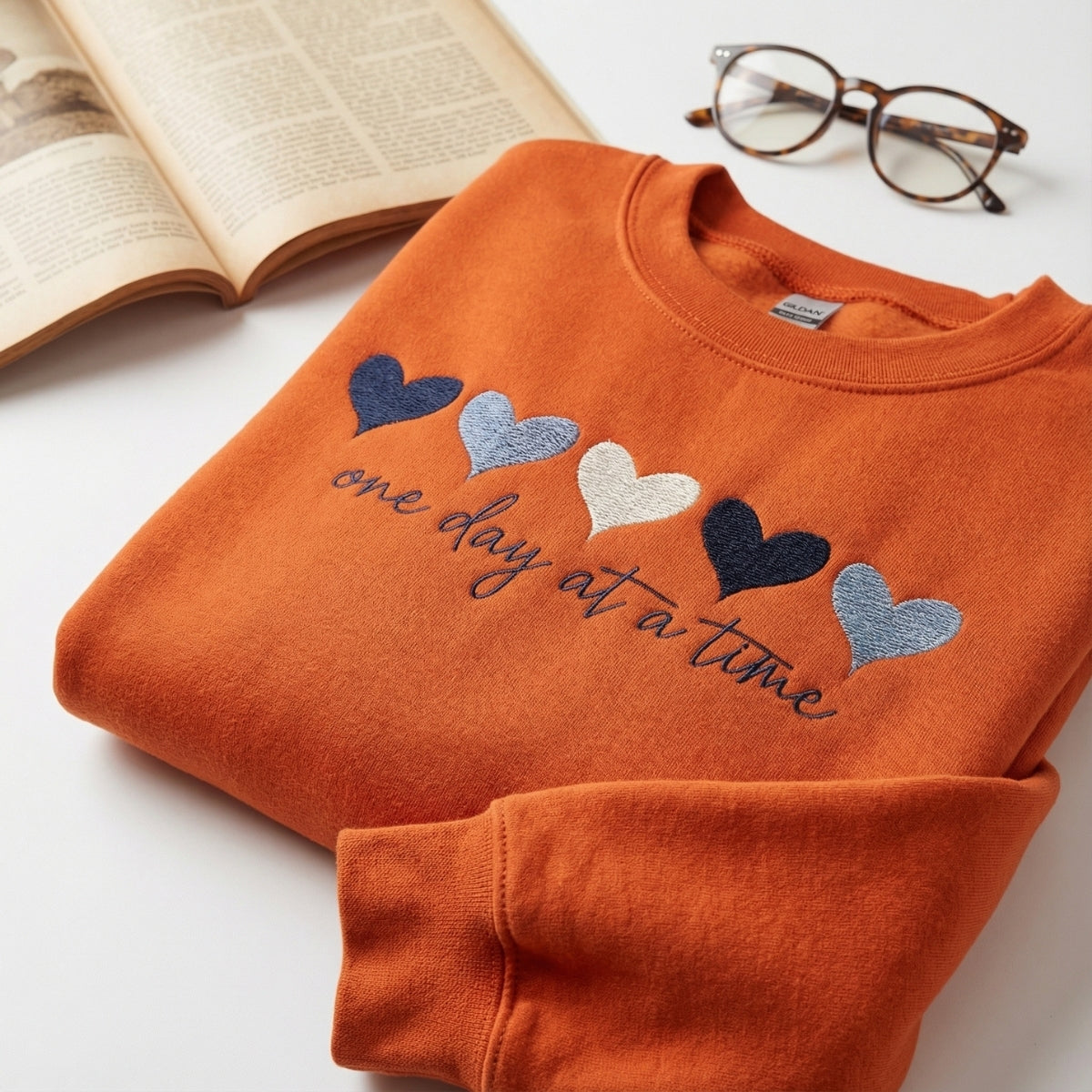 Sweats à capuche assortis brodés personnalisés avec ange et chat démon pour couples