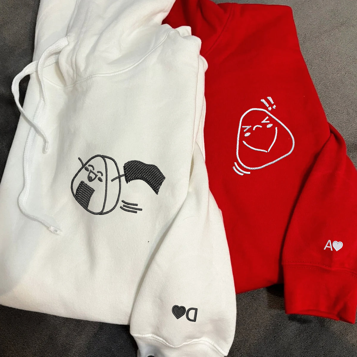 Individuell bestickte Onigiri-Kapuzenpullover für Paare