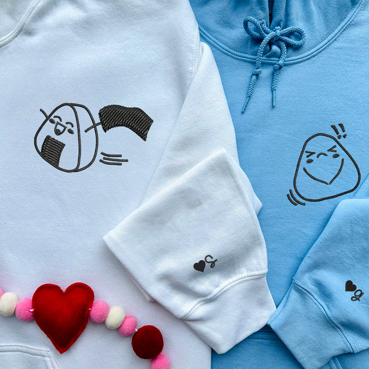 Individuell bestickte Onigiri-Kapuzenpullover für Paare