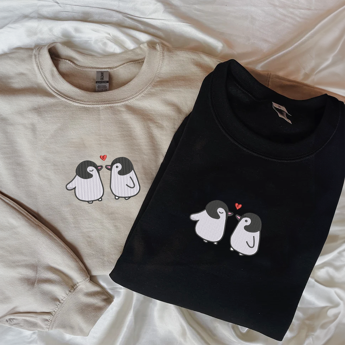 Individuell bestickte Pinguin-Love-Kapuzenpullover für Paare