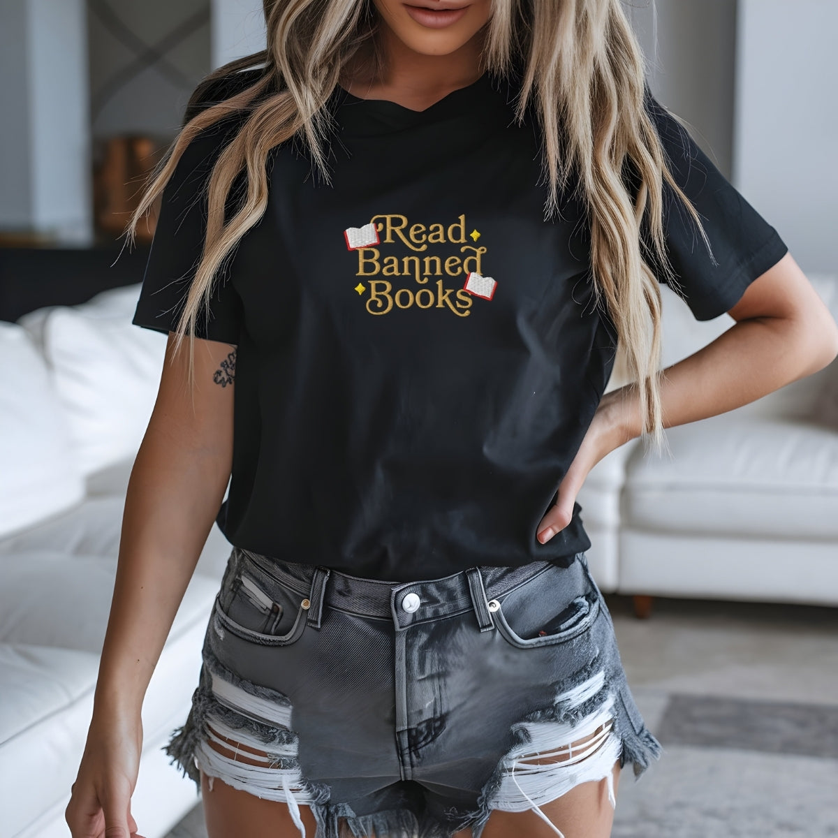 Custom Embroidered Read Banned Books T-shirt - Thoughtful Gift for Readers & Bookworms