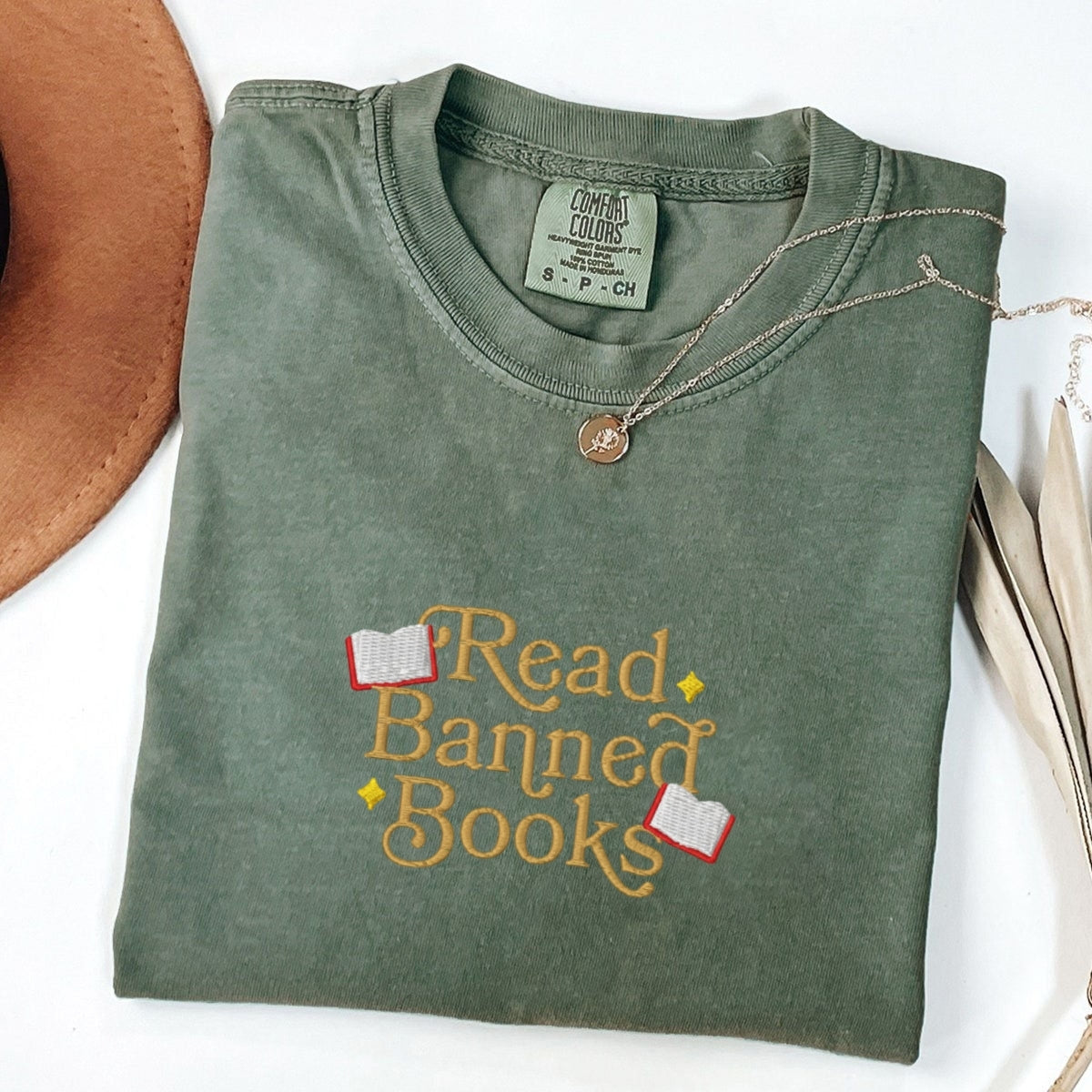 Custom Embroidered Read Banned Books T-shirt - Thoughtful Gift for Readers & Bookworms