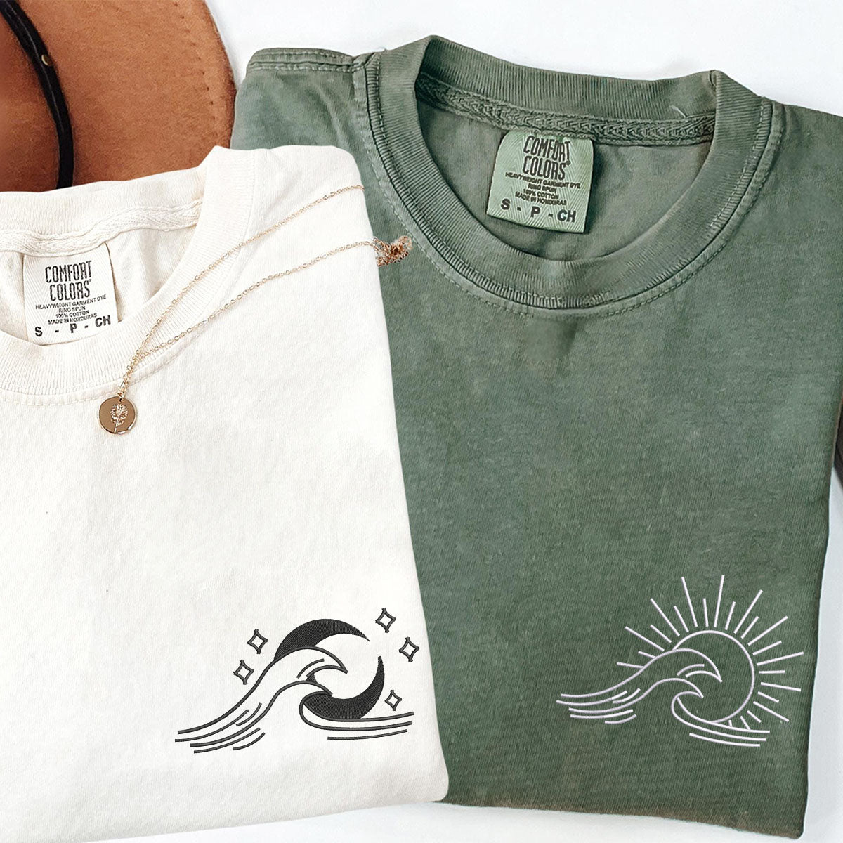 T-shirts assortis brodés personnalisés, motif vagues, soleil et lune, pour couples