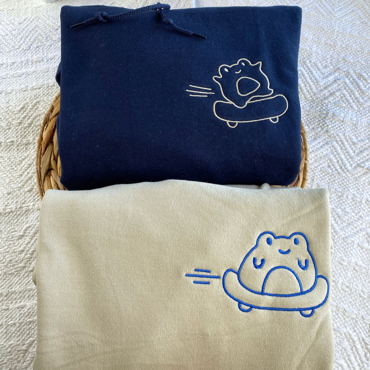 Benutzerdefinierte bestickte Skateboard Frosch passende Hoodies für Paare