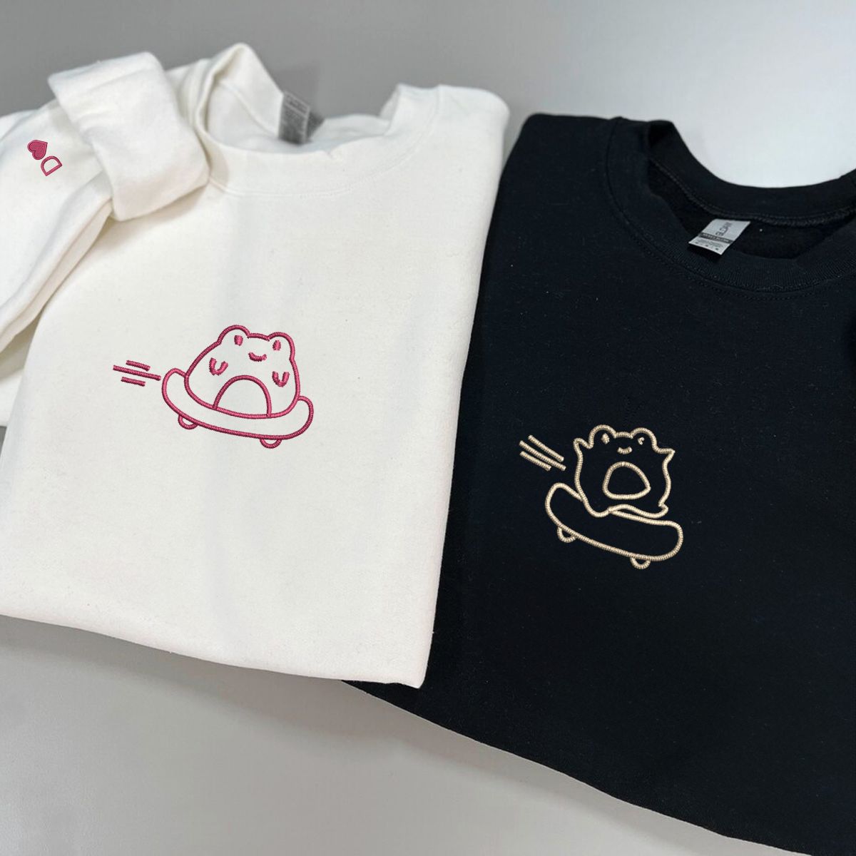 Custom Embroidered Skateboard Frog Matching Hoodies for Couples