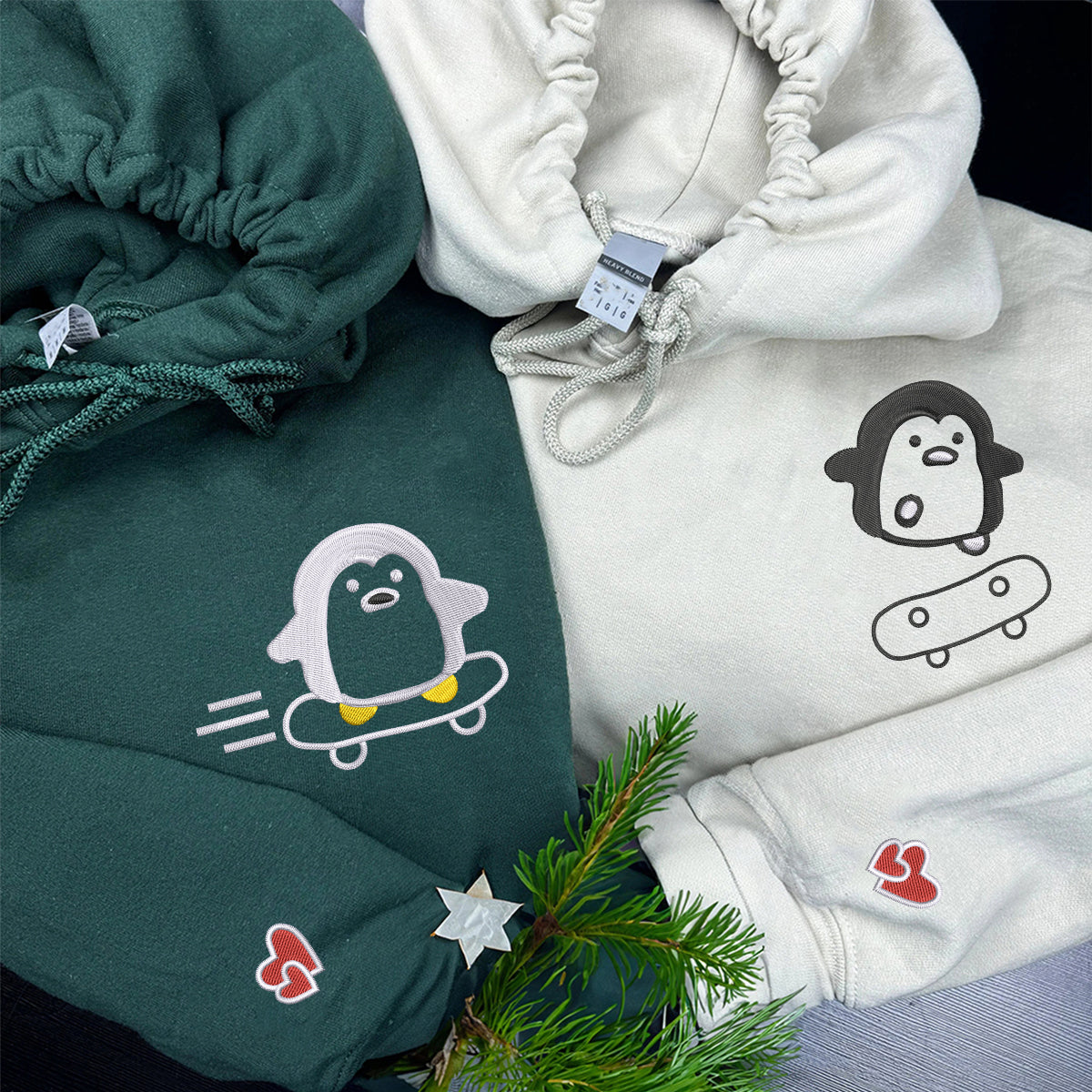 Sweats à capuche assortis personnalisés avec motif pingouin de skateboard brodé pour couples
