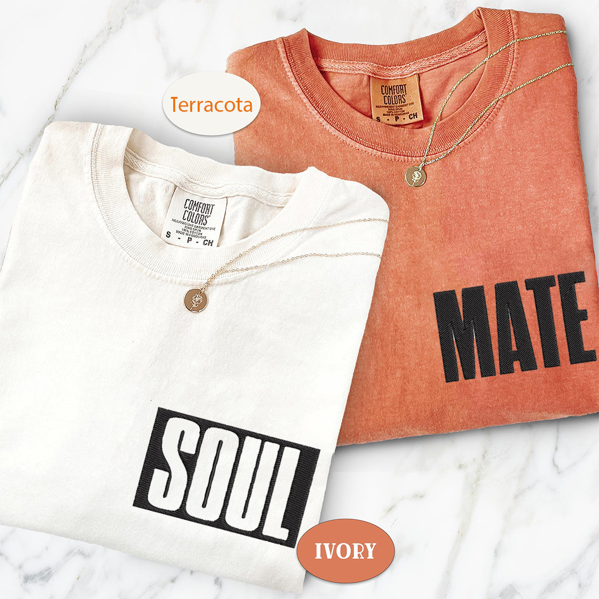 T-shirts brodés personnalisés « Âme sœur V1 » assortis pour couples