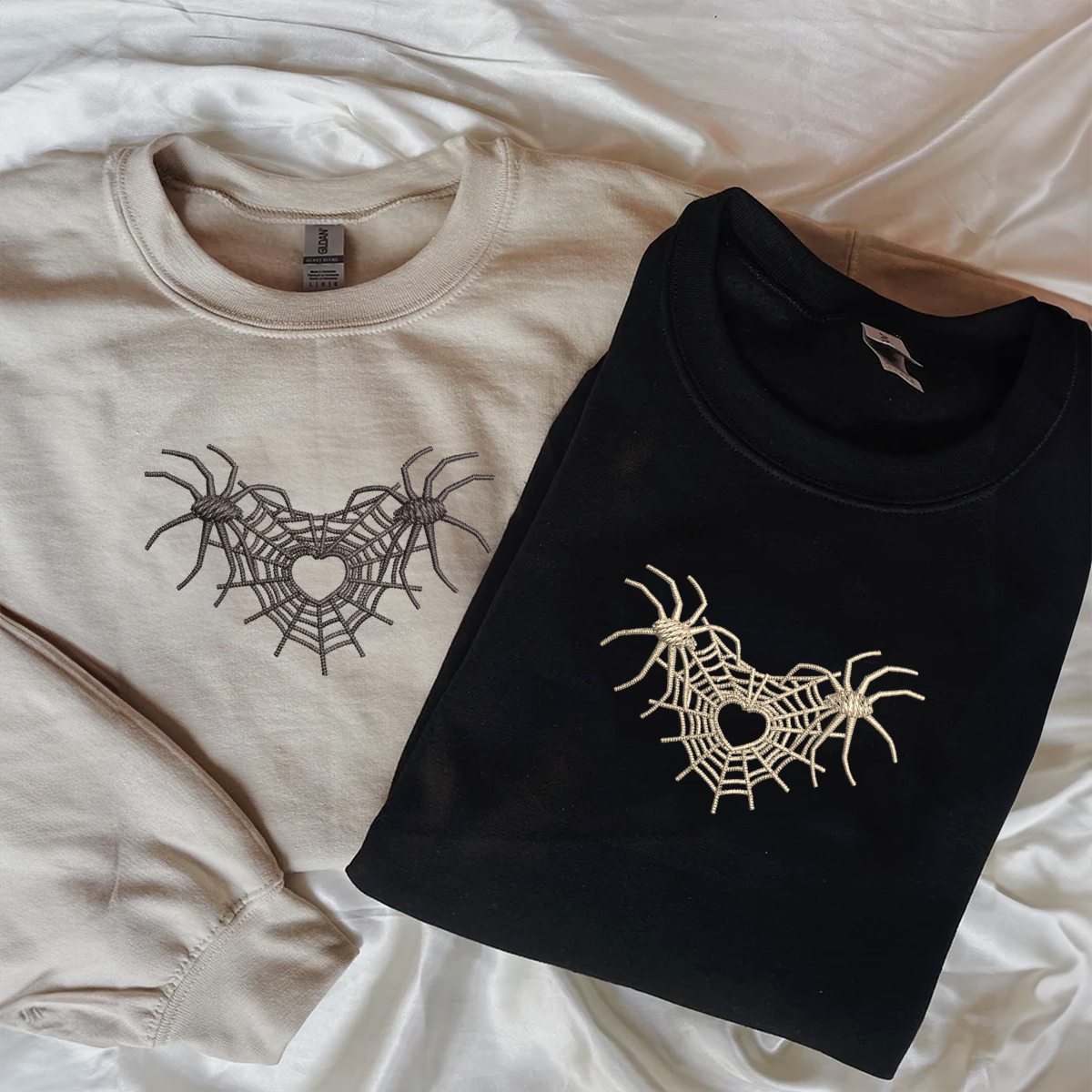Sweats à capuche assortis personnalisés en toile d'araignée brodée Cœur 3.0 pour couples