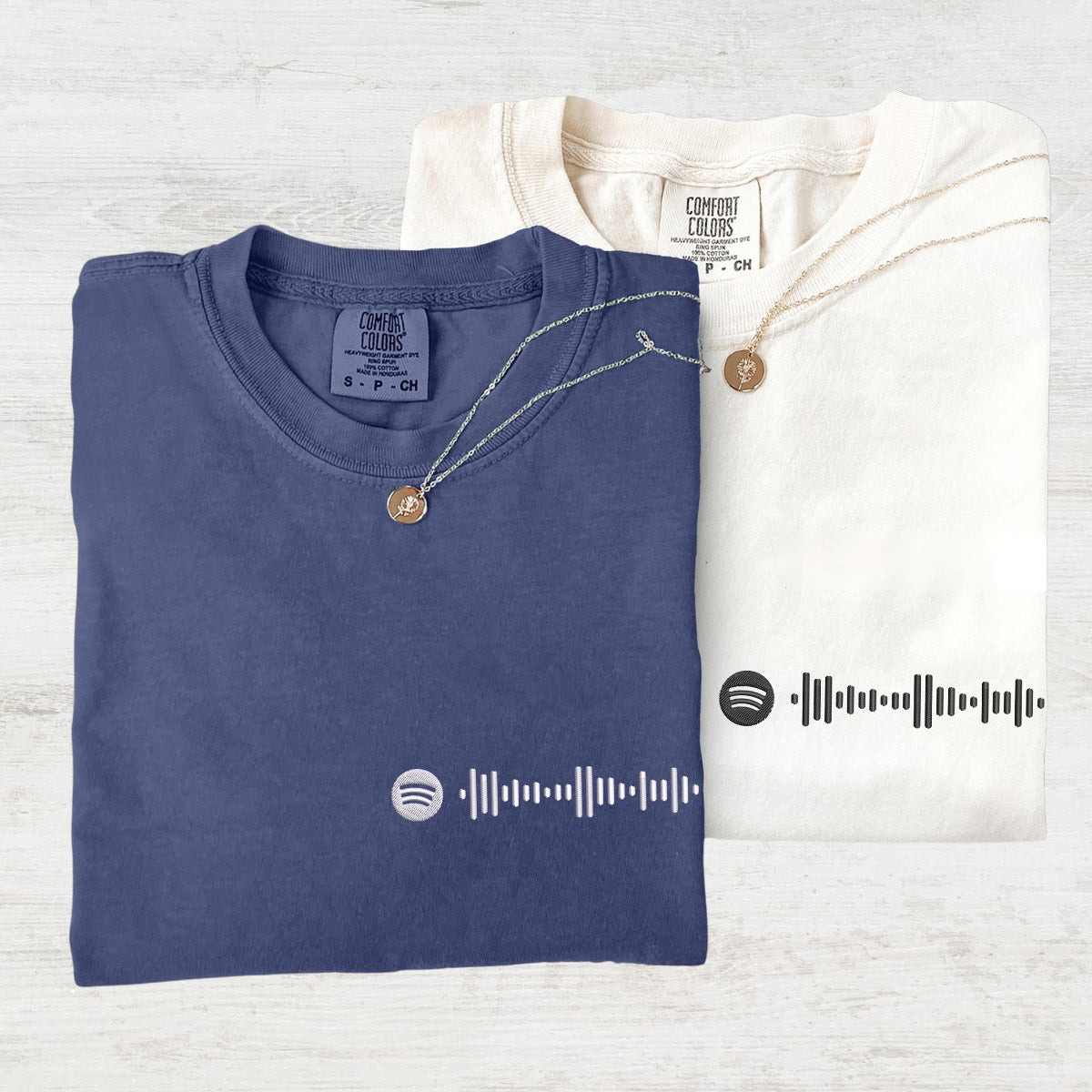 Individuell bestickte Spotify-Code-T-Shirts für Paare