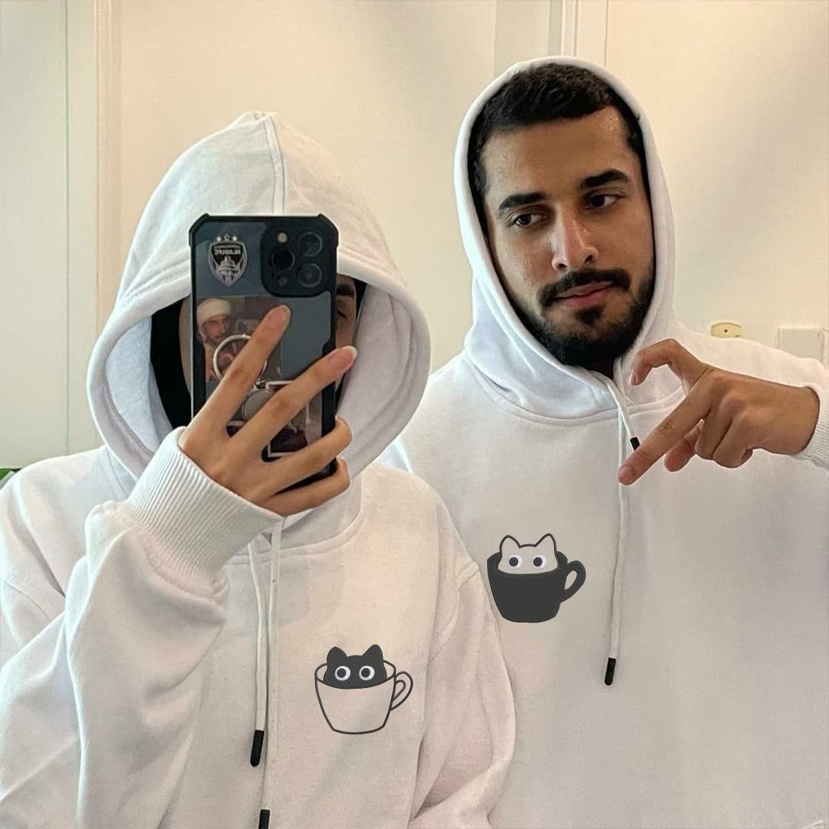 Individuell bestickte Teetassenkatze Passende Hoodies für Paare