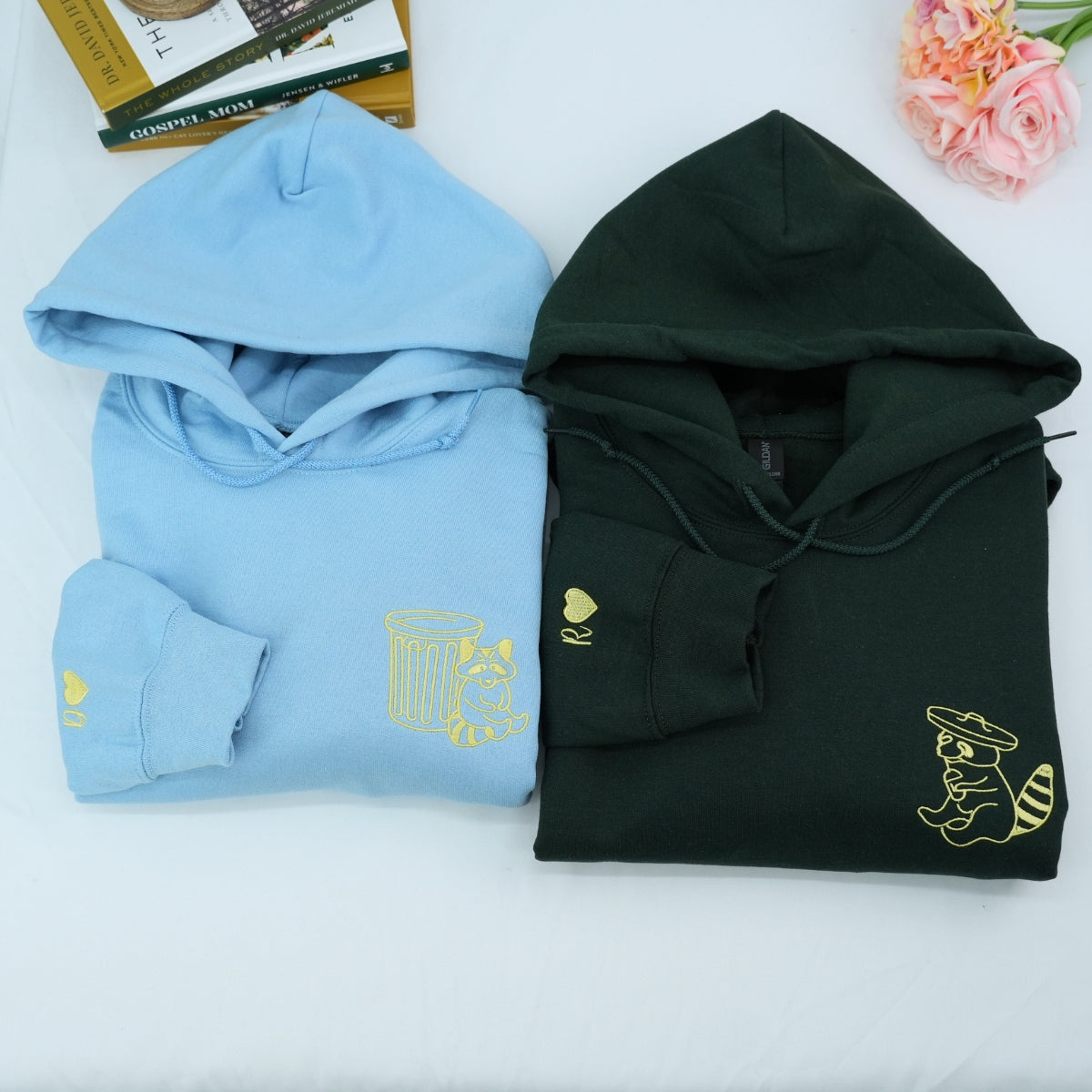 Sweats à capuche assortis brodés Trash Pandas pour couples