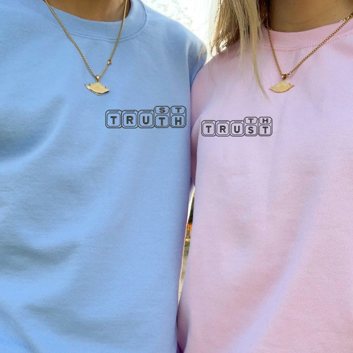 Sweats à capuche assortis brodés personnalisés « Confiance et vérité dans l'amour » pour couples