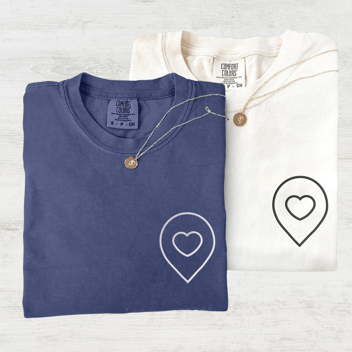 Individuell bestickte „You Are My Favorite Place To Be“-T-Shirts für Paare