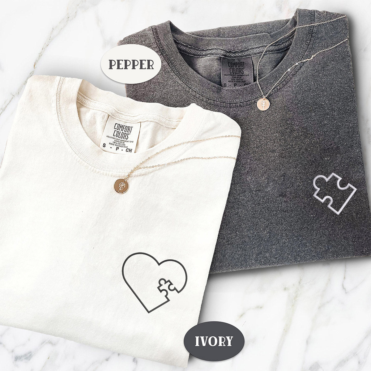 Individuell bestickte „You Complete Me“-Herzpuzzle-T-Shirts für Paare