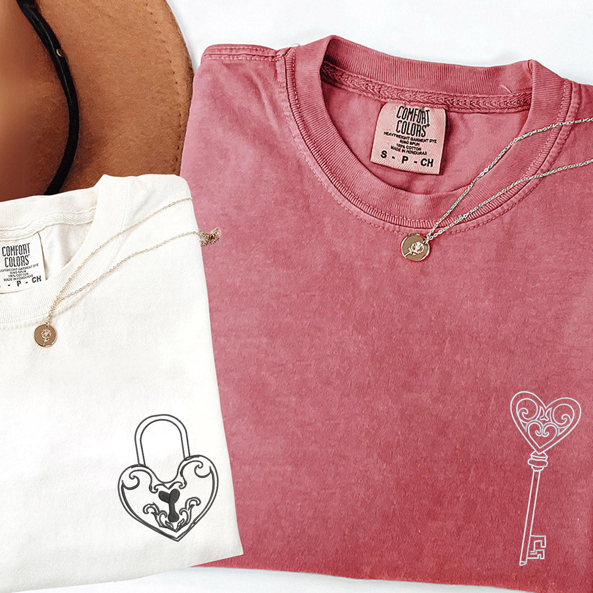 Individuell bestickte T-Shirts mit Aufschrift „You are the Key to my Heart“ für Paare