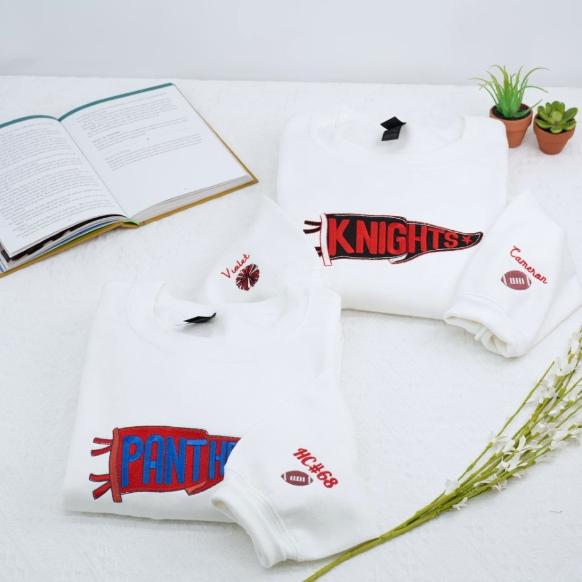 Individuell bestickte Engel- und Dämonenkatze-Kapuzenpullover für Paare